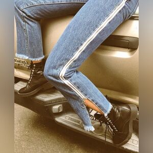 Carmar Juliet jeans with zippers / Relaxed fit • high rise • non stretch